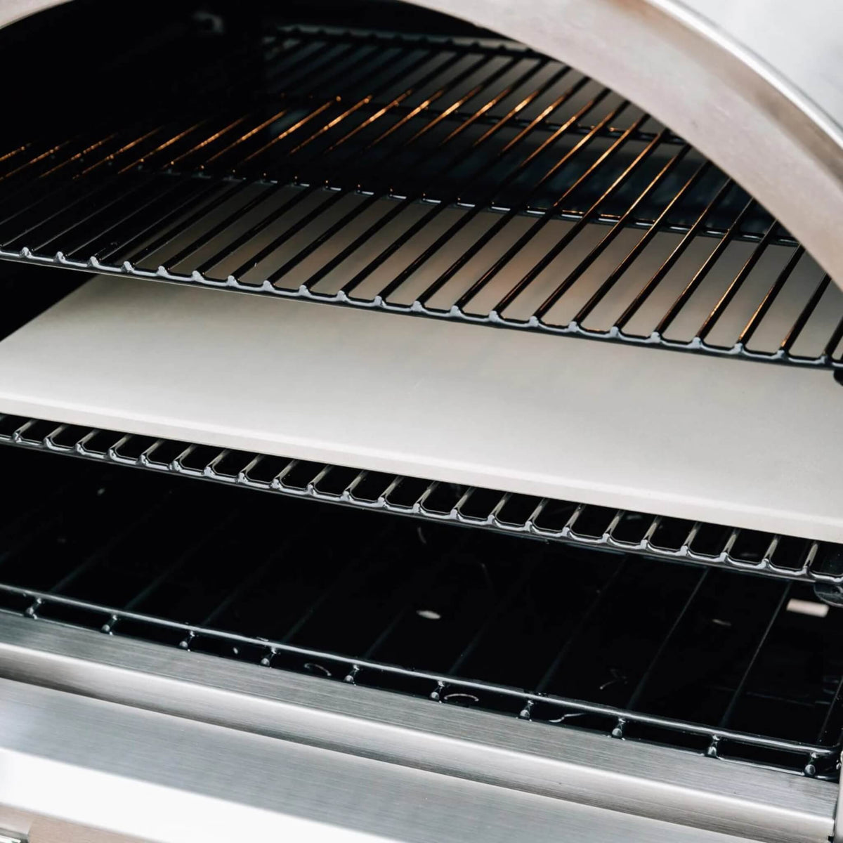 Summerset 60-Inch Outdoor Freestanding Gas Pizza Oven [SS-OVFS-LP/NG]