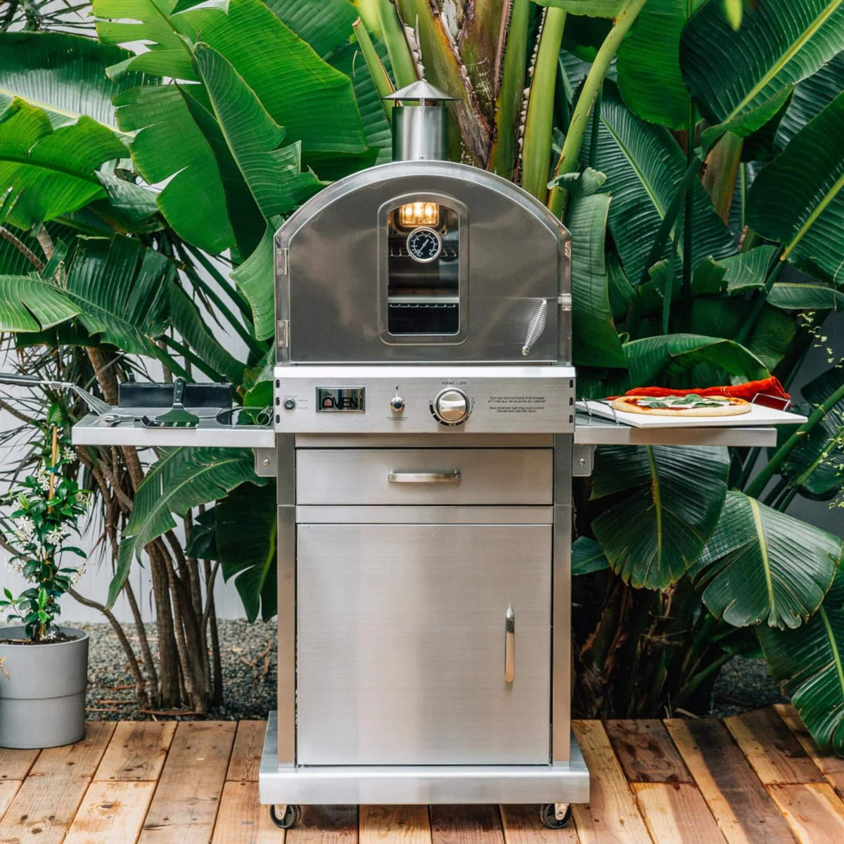 Summerset 60-Inch Outdoor Freestanding Gas Pizza Oven [SS-OVFS-LP/NG]
