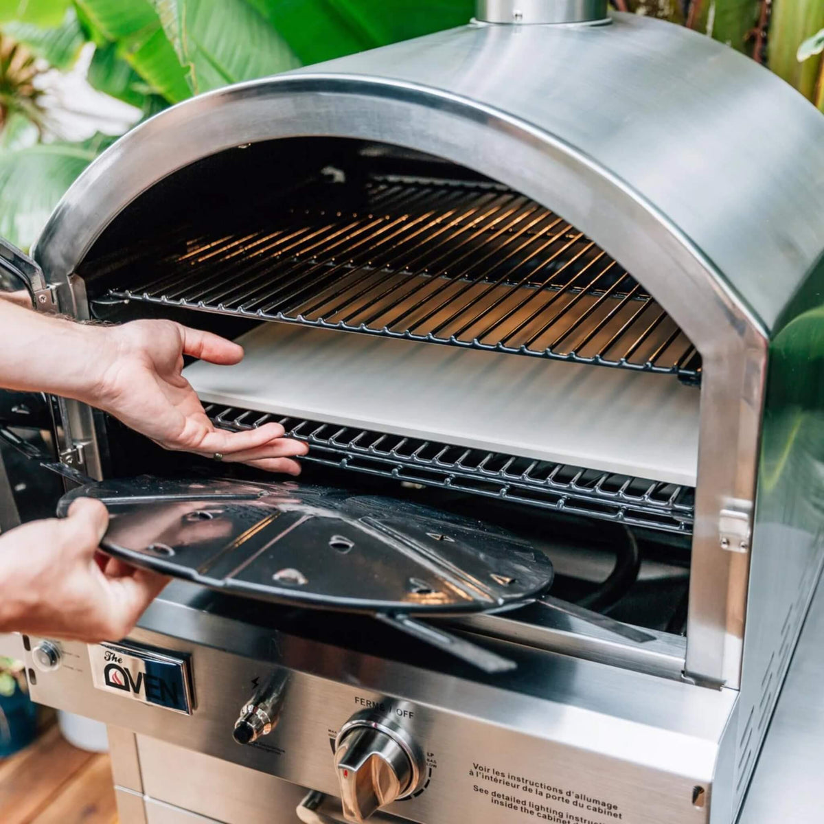 Summerset 60-Inch Outdoor Freestanding Gas Pizza Oven [SS-OVFS-LP/NG]