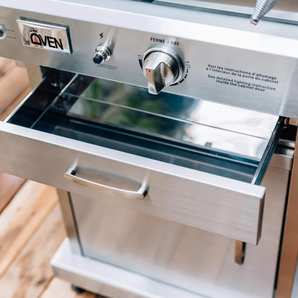Summerset 60-Inch Outdoor Freestanding Gas Pizza Oven [SS-OVFS-LP/NG]