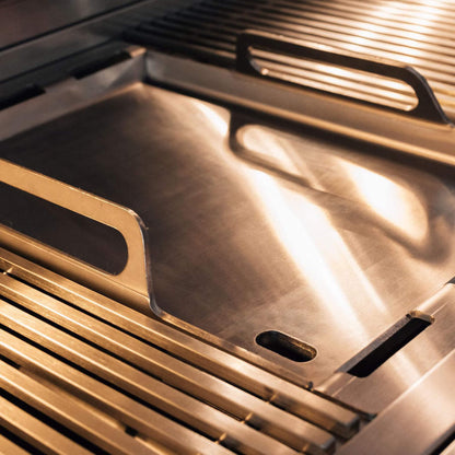 Summerset Quest Grill With Rear Infrared Burner, Rotisserie Kit, & Drop-In Griddle Plate [QST]