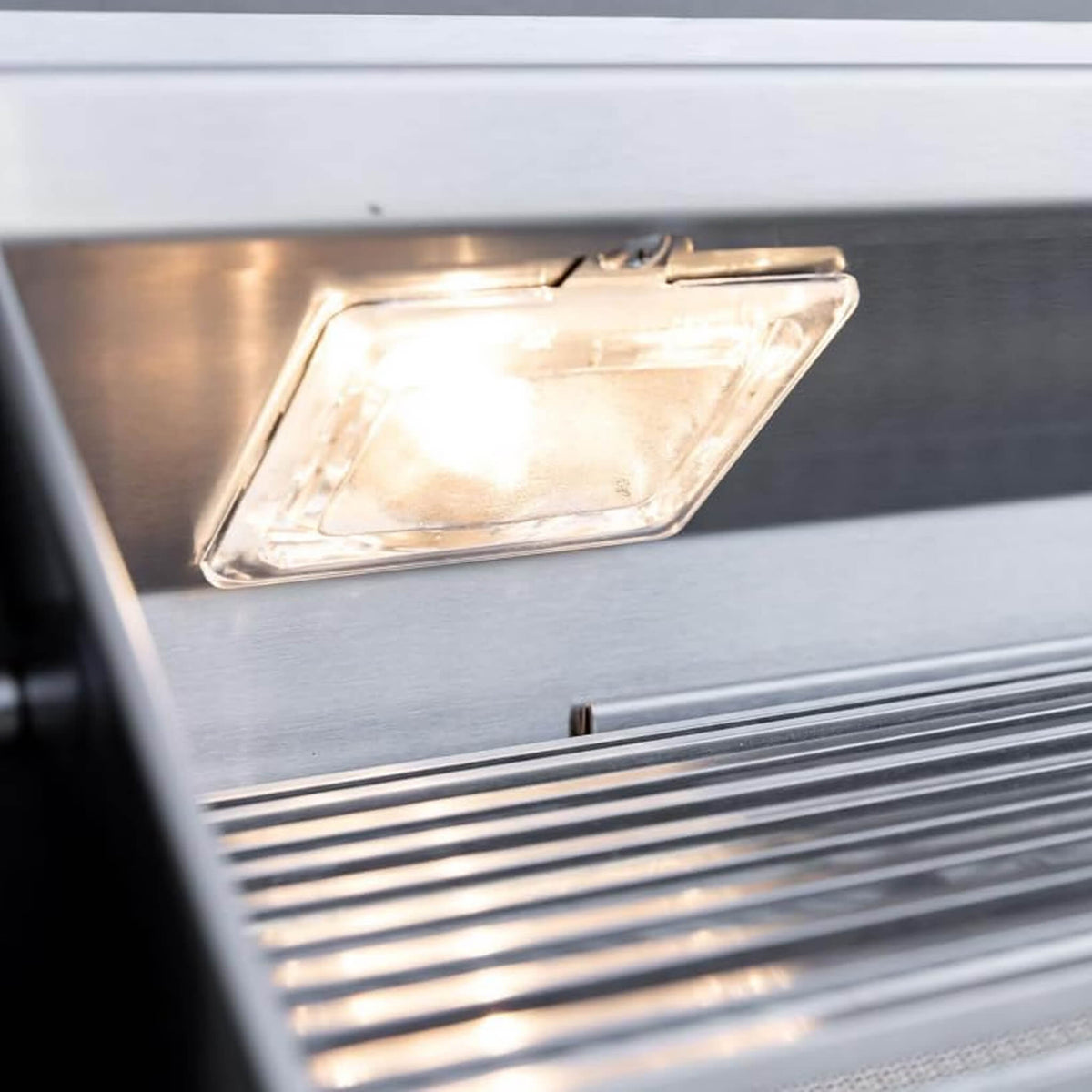 Summerset TRL Pro Built-In Grill With Rear Infrared Burner And Rotisserie Kit [TRLPRO]